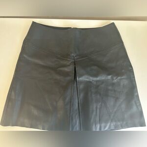 NWT - Club Monaco - Size 6 - Black Faux Leather Skirt